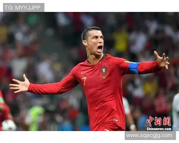 足球巨星挥杆瞬间高清呈现展现运动魅力与风采